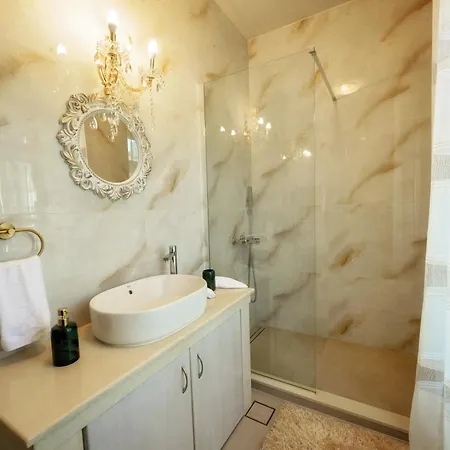 Stema Apartment